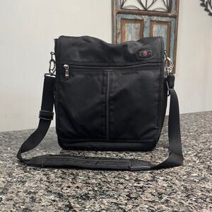 Victorinox Black Messenger laptop Bag EUC